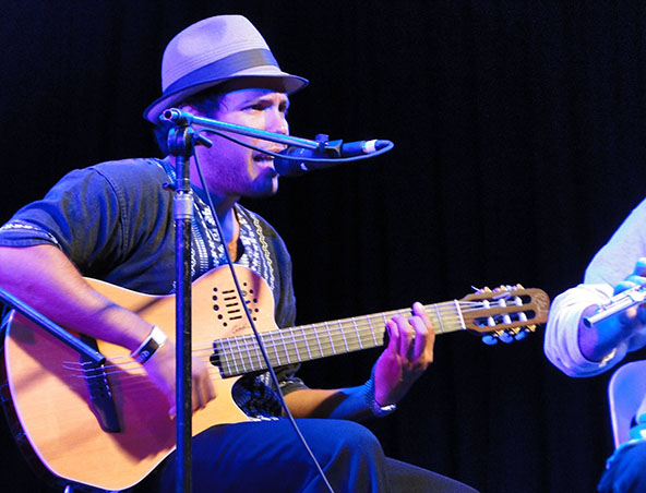 Adelaide Latin Guitarist